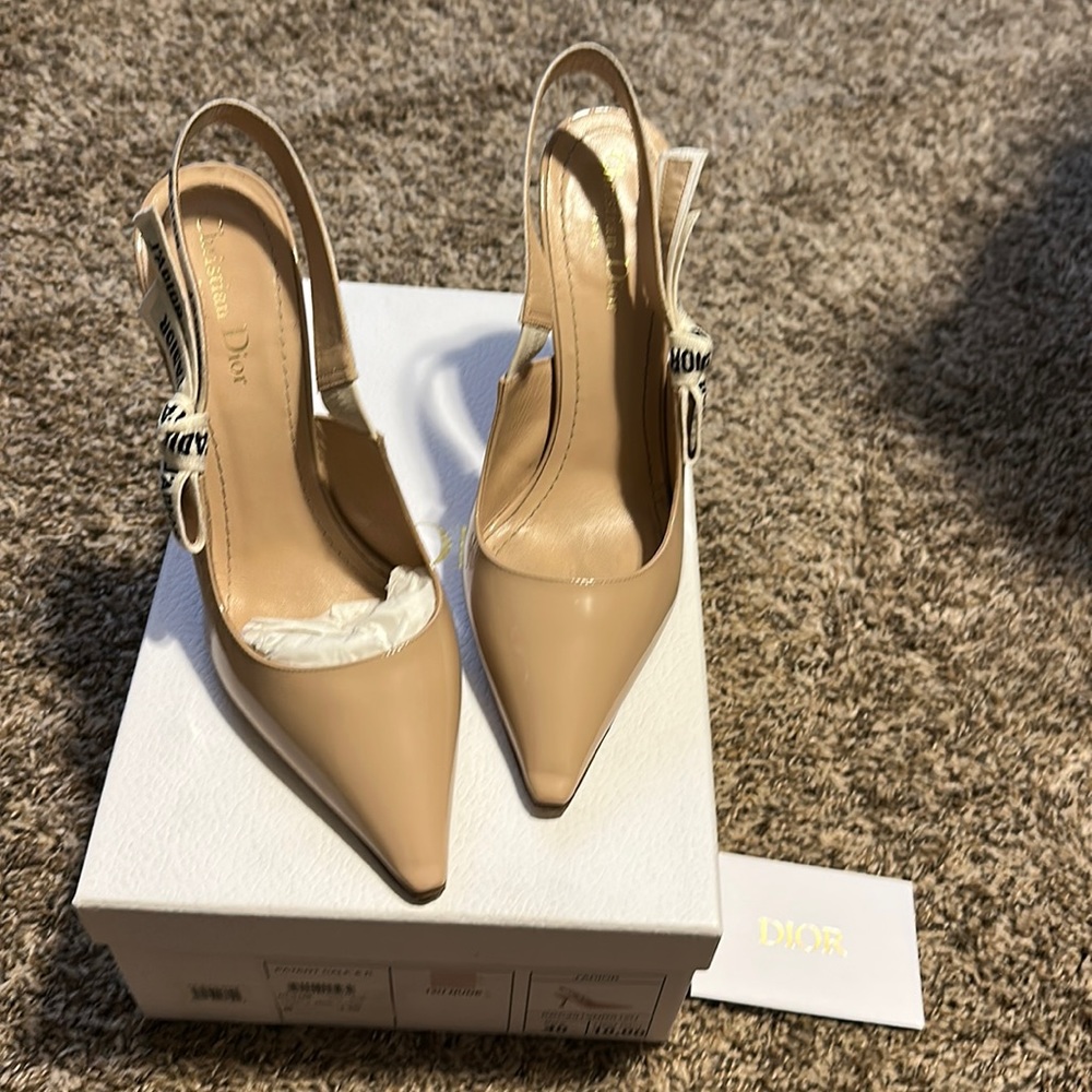 Nude size 40 heel 10,00 Dior heel
